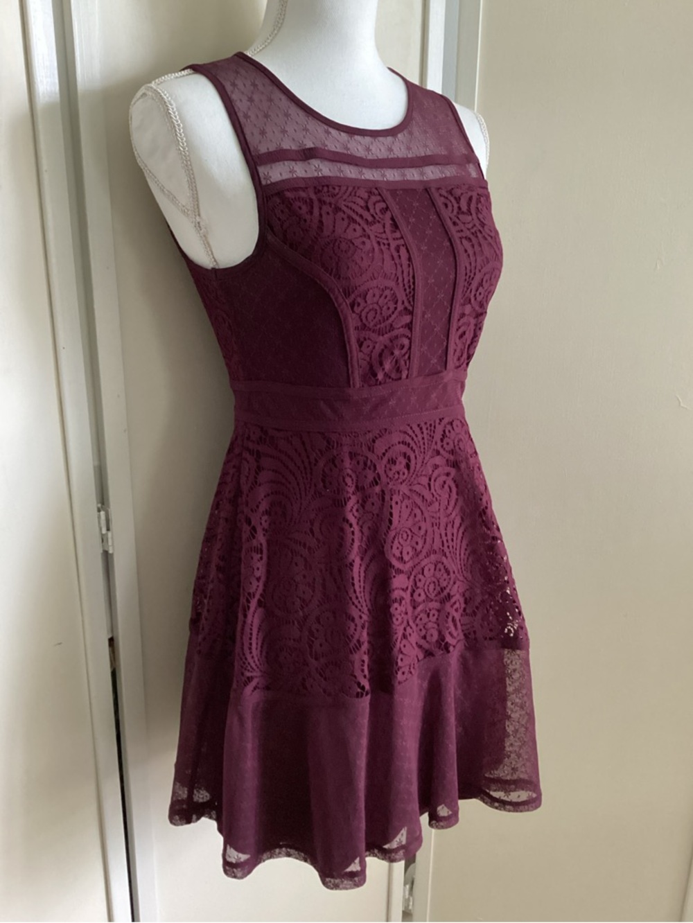 💗 Mason & Belle lace dress Sz S purple burgundy